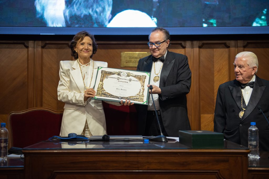 Presidente Eliete Bouskela e Diretoria tomam posse para o Biênio 2024-2025