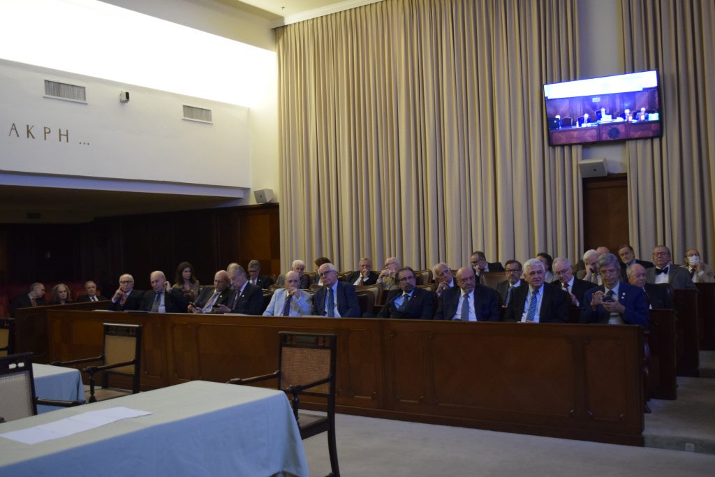 Acadêmicos durante as Eleições Plenárias