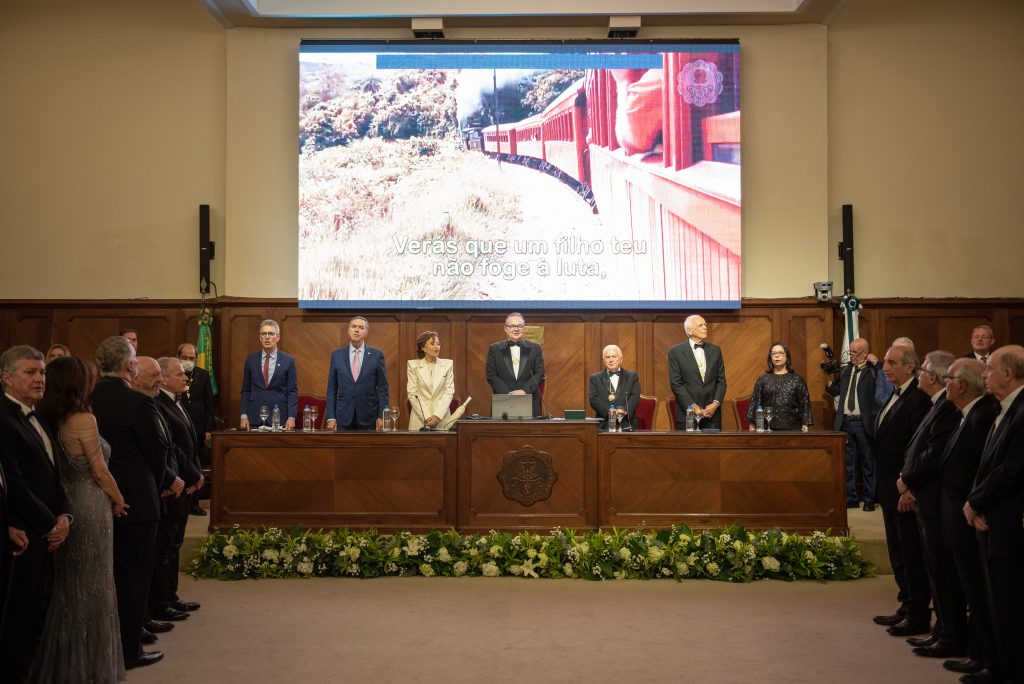 Governador do Estado de Minas Gerais Romeu Zema, Presidente do STF Ministro Luis Roberto Barroso, Presidente Acad. Eliete Bouskela, Ex-Presidentes Acadêmicos Francisco Sampaio, Pietro Novellino e Rubens Belfort Jr.; e Presidente do Capes, Profª. Denise Pires de Carvalho